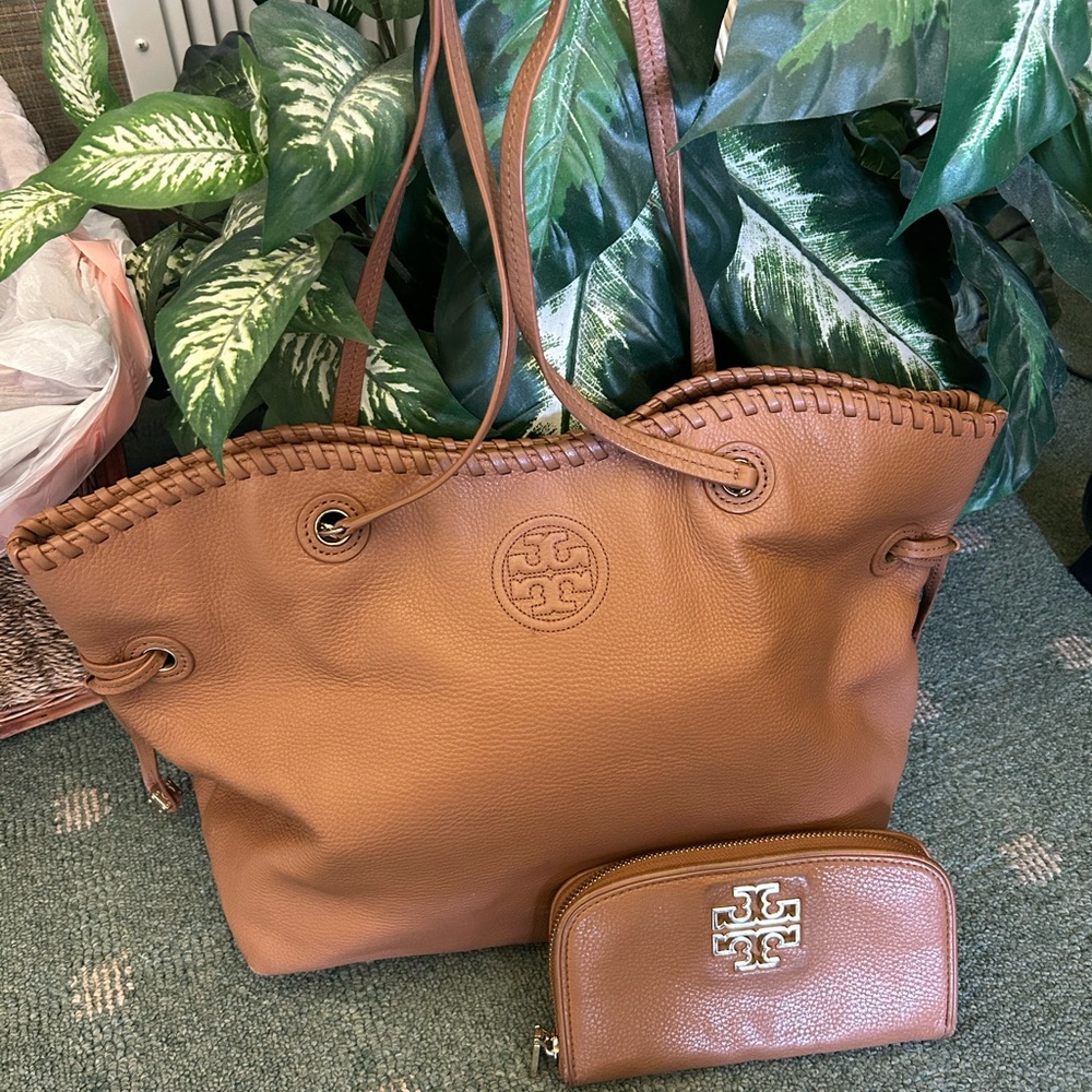 Tory Burch purse & wallet 🩷 - Picture 2 of 12